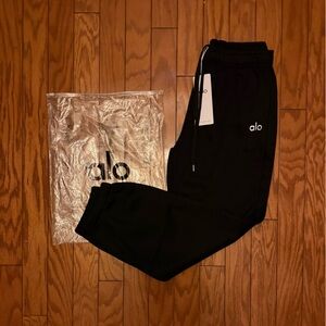 ALO Yoga Men’s Size Large Black Sweatpants